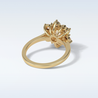 1 Cluster Engagement Ring Featuring Round Moissanite