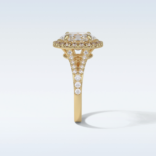 2.72 CT Oval Engagement Ring Featuring Oval Moissanite