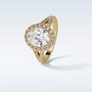 2.72 CT Oval Engagement Ring Featuring Oval Moissanite