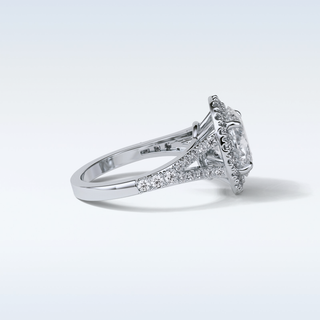 2.72 CT Oval Engagement Ring Featuring Oval Moissanite