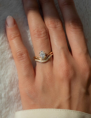 1 CT Oval Cut Solitaire Lab Grown Diamond Ring With Sunrise Styled Wedding Band