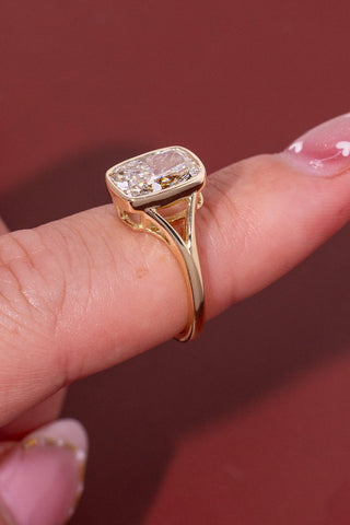 Emerald Pave Engagement Ring – 1 CT Lab Grown Diamond