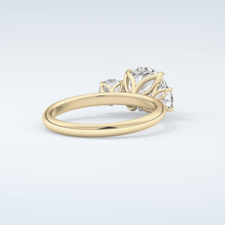 1.5 CT Round Cut Three Stone Moissanite Engagement Ring 3