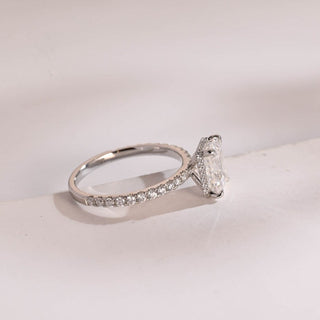 Stunning 1.0 - 2.0 CT Emerald Moissanite Engagement Ring With Hidden Halo & Pave Design 10