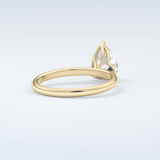 2.0 CT Pear Cut Solitaire Moissanite Engagement Ring 3