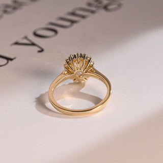 Stunning 1.0 - 2.0 CT Oval Moissanite Engagement Ring with Halo Design 5