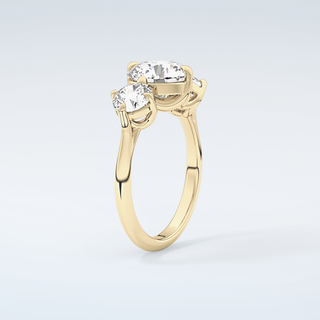 2.0 CT Round Cut Three Stone Moissanite Engagement Ring 6