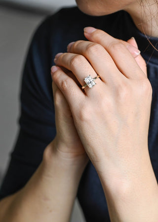 Stunning 1.5 - 2.5 CT Radiant Moissanite Engagement Ring with Pave & Hidden Halo Design 2