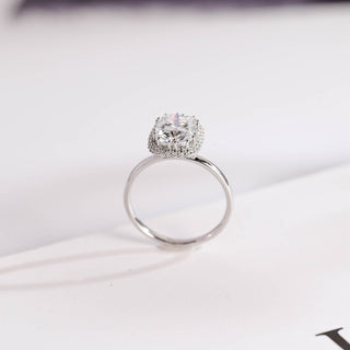 Stunning 1.0 - 2.0 CT Elongated Cushion Moissanite Engagement Ring With Halo Design 7