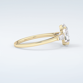 2.0 CT Oval Cut Three Stone Moissanite Engagement Ring 4