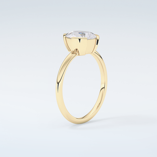 2.0 CT Pear Cut Solitaire Style Moissanite Engagement Ring 6