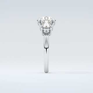 2.0 CT Round Cut Three Stone Moissanite Engagement Ring 17