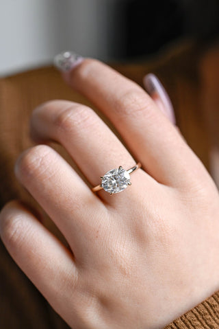 Stunning 1.0 - 2.0 CT Oval Moissanite Engagement Ring with Solitaire Design 4