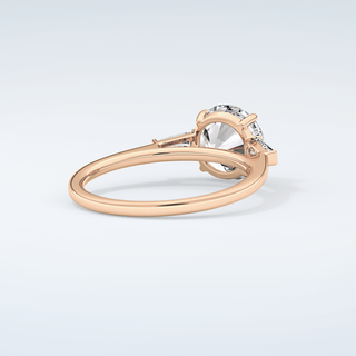 2.0 CT Round Cut Three Stone Moissanite Engagement Ring 9