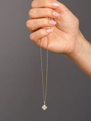 0.50 TCW Round Clover Moissanite Necklace 2