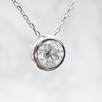 3.0 CT Round Bezel Moissanite Necklace