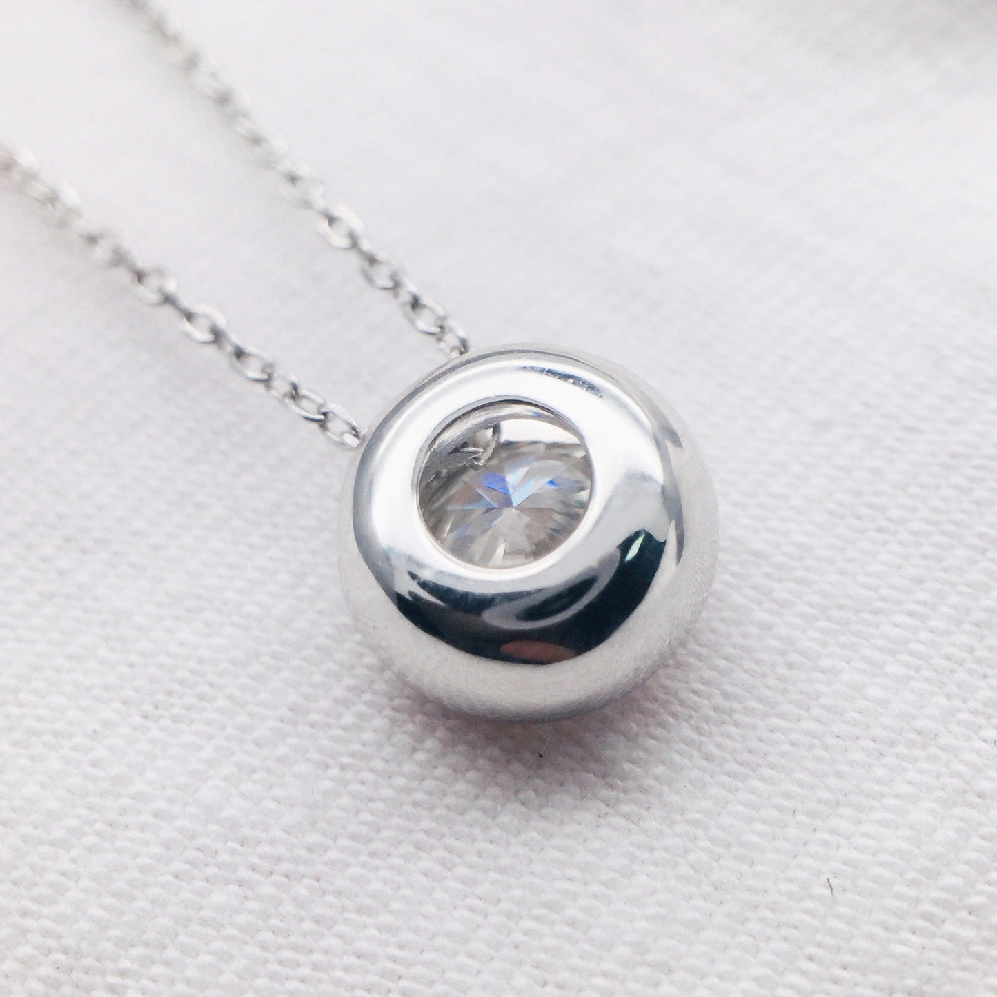 3.0 CT Round Bezel Moissanite Necklace