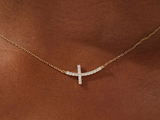 0.27 TCW Round Cross Moissanite Necklace 3