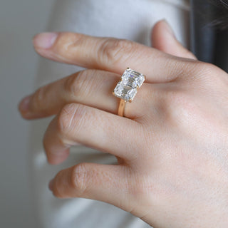 2 CT Round Three Stones Lab Grown Diamond Engagement Ring