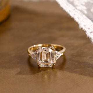 2 CT Round Three Stones Lab Grown Diamond Engagement Ring