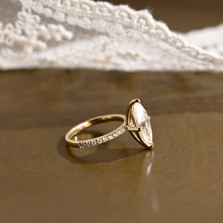 2 CT Round Three Stones Lab Grown Diamond Engagement Ring