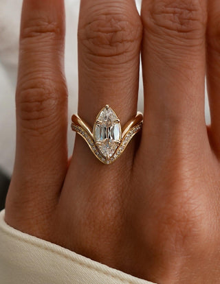 2 CT Antique Moval Lab Grown Engagement Ring with V Pave Stacking Band