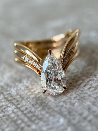 2 CT Pear Cut 3 Set Eve Classic & Pave Lab Grown Diamond Bridal Ring Set