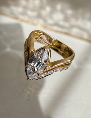2 CT Antique Moval Lab Grown Engagement Ring with V Pave Stacking Band