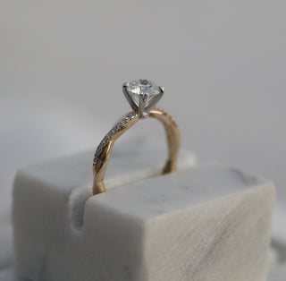 0.89 CT Round Cut Twisted Shank Pave CVD E/VS1 Diamond Engagement Ring 8