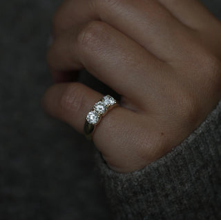 1.50 CT Round Three Stones CVD EF/VS Diamond Wedding Band 1