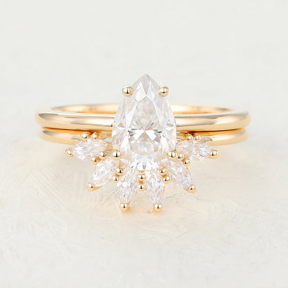 1.50 CT Pear Moissanite Solitaire Bridal Ring Set 1