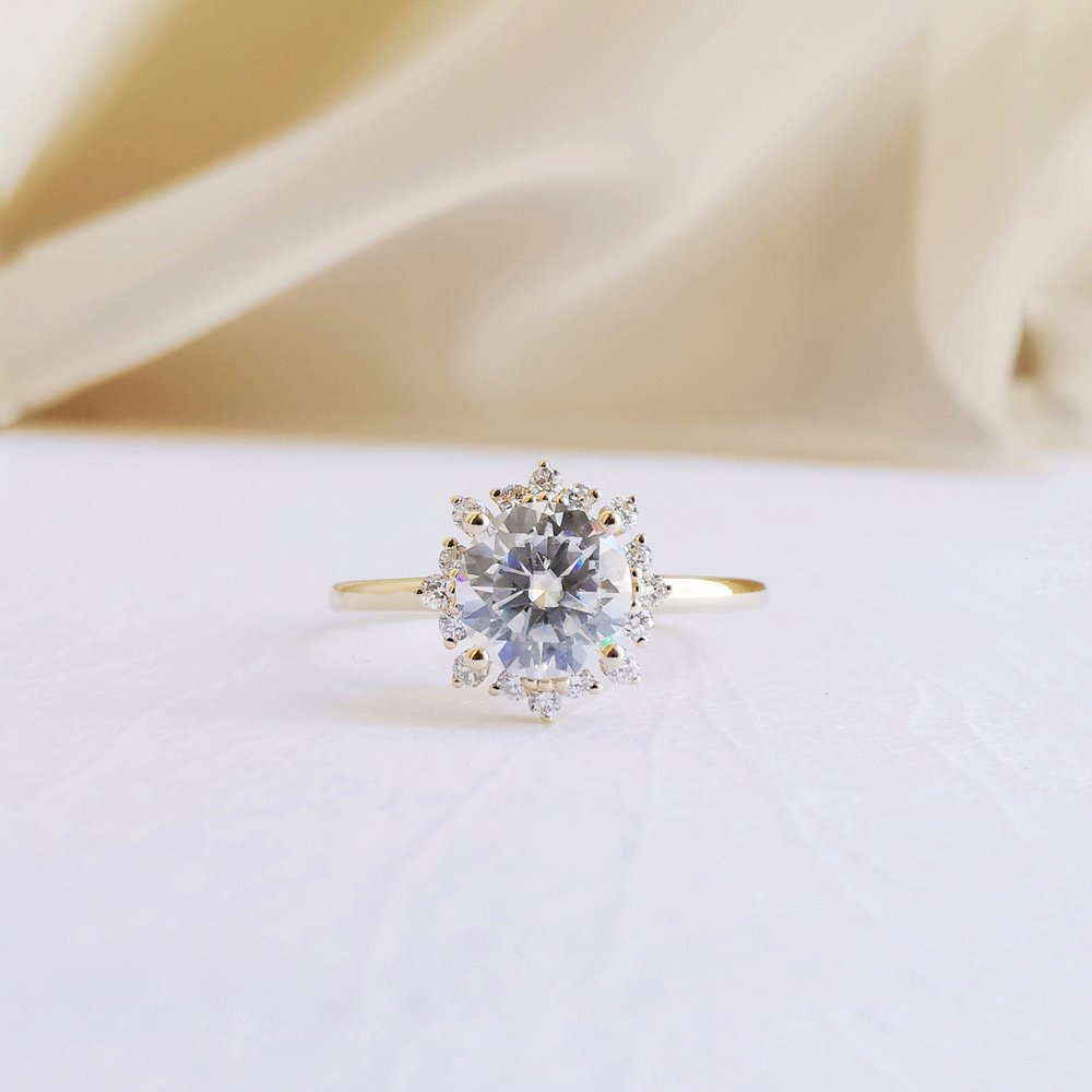 0.80 CT Round Shaped Cluster Halo Engagement Ring 1