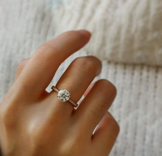 1.0 CT Round Shaped Moissanite Pave Setting Engagement Ring 9