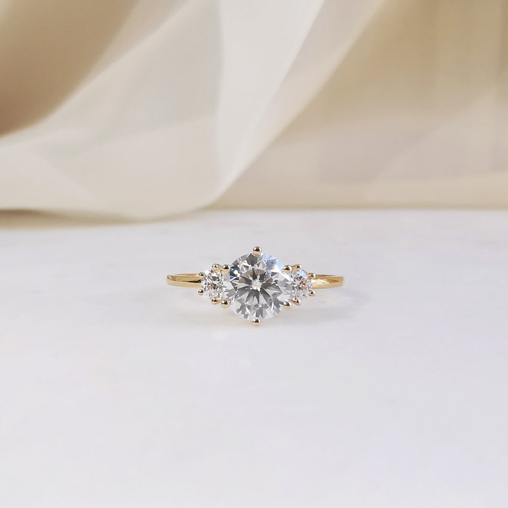 0.80 CT Round Shaped Moissanite 3 Stones Engagement Ring 1