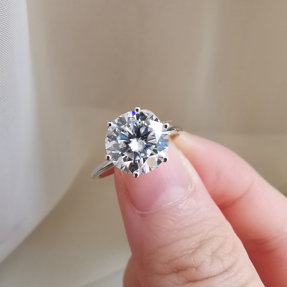 3.0 CT Round Shaped Moissanoite Hidden Halo Engagement Ring 23