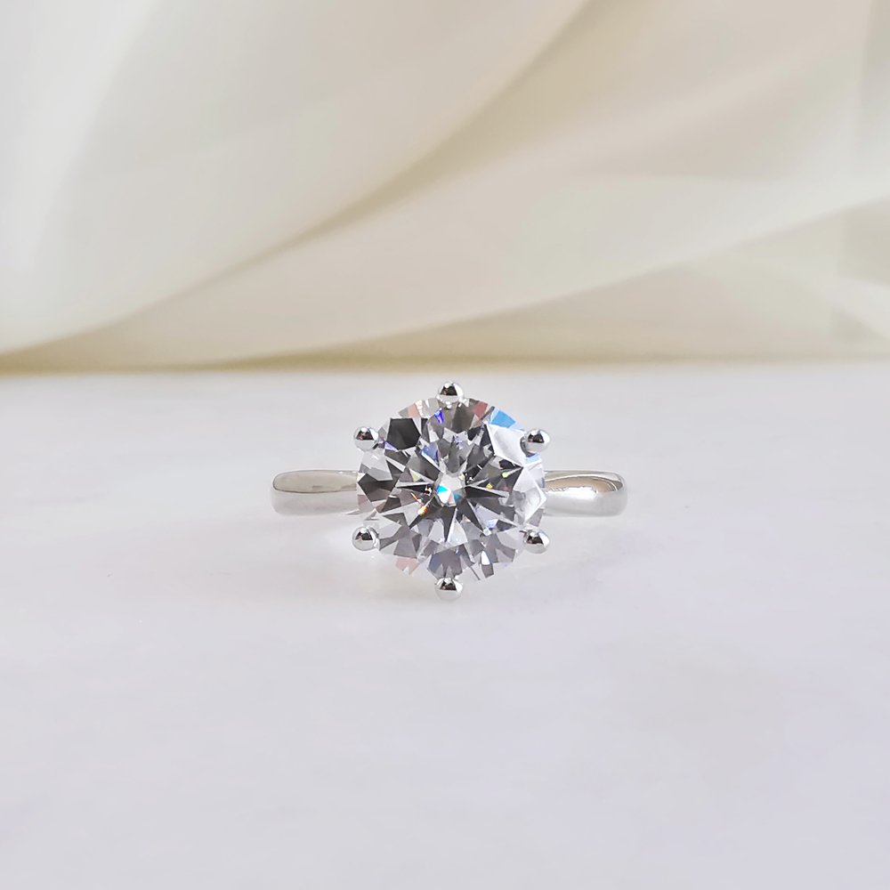 2.50 CT Round Shaped Moissanite Solitaire Engagement Ring 1