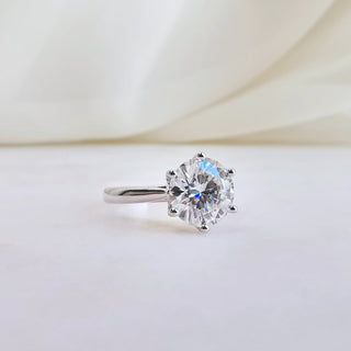 2.50 CT Round Shaped Moissanite Solitaire Engagement Ring 4