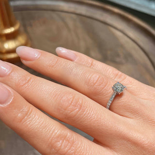 0.80 CT Round Cut Pave Style CVD E/VS2 Diamond Engagement Ring 2