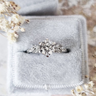 1.0 CT Round Cluster CVD E/VS1 Diamond Engagement Ring 3