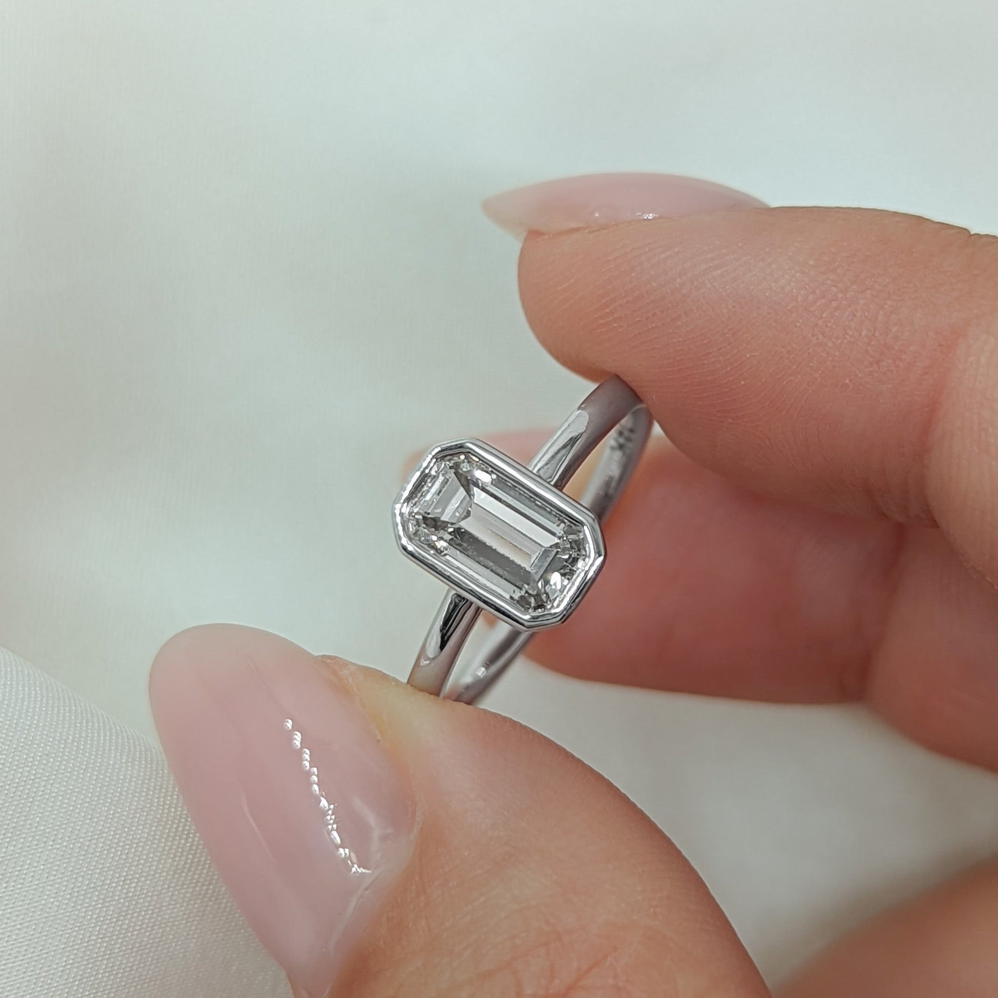 0.84 CT Emerald Bezel Solitaire CVD F/VS2 Diamond Engagement Ring 4
