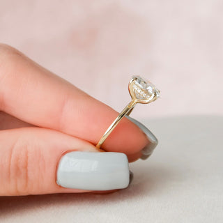 5.0 CT Round Cut Solitaire Style Moissanite Engagement Ring 2