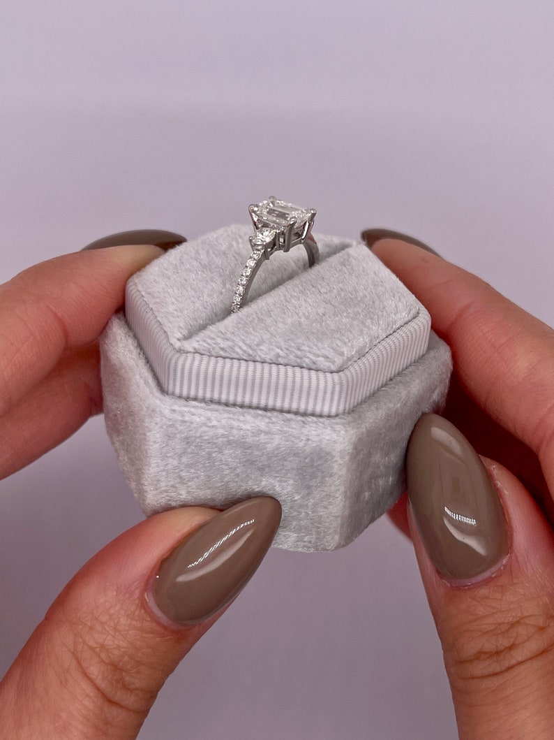 1.0 CT Emerald Three Stone CVD C/VS2 Diamond Engagement Ring 2