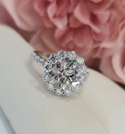 2.50 CT Round Halo CVD G/VS2 Diamond Engagement Ring 3