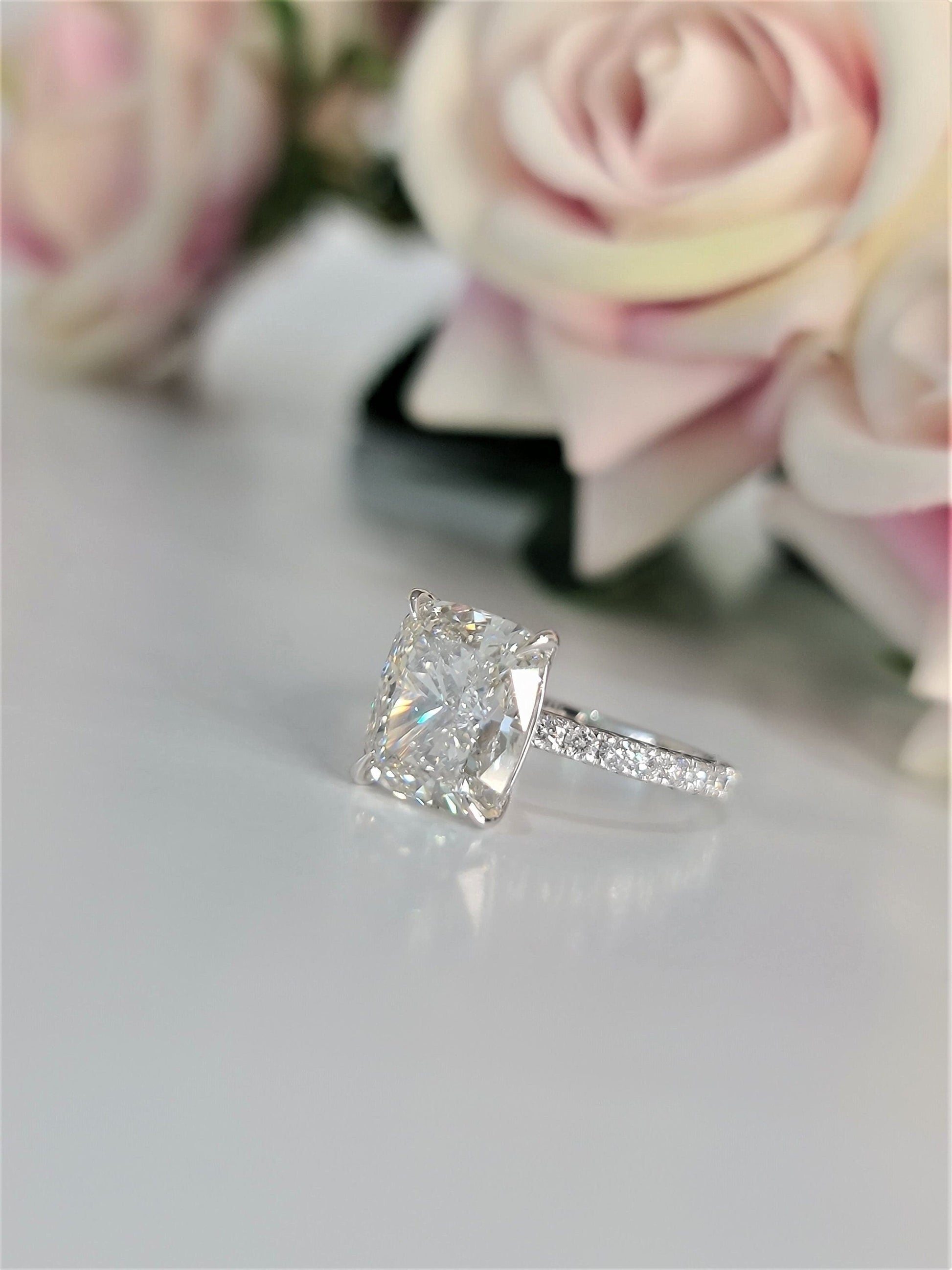 4.0 CT Cushion Solitaire CVD F/VS1 Diamond Engagement Ring 2