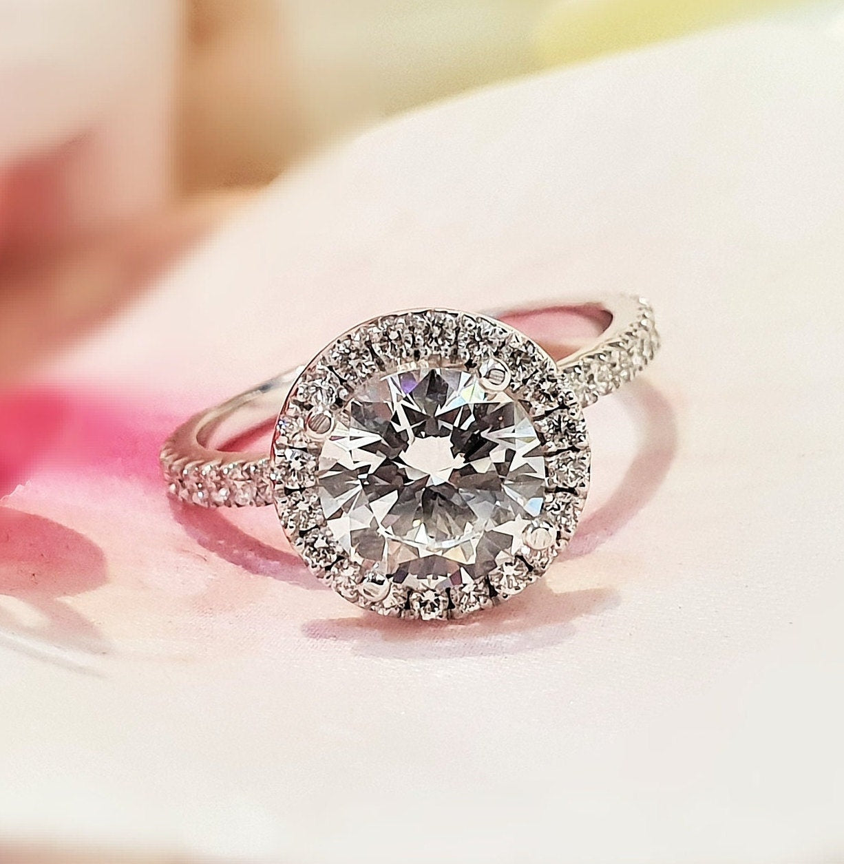 2.0 CT Round Halo CVD G/VS1 Diamond Engagement Ring 1